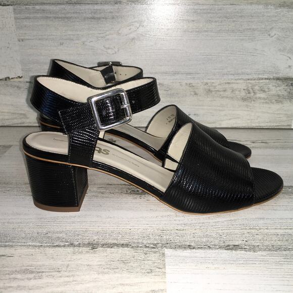 Black Women's Heeled Sandals - Picture 5 of 10